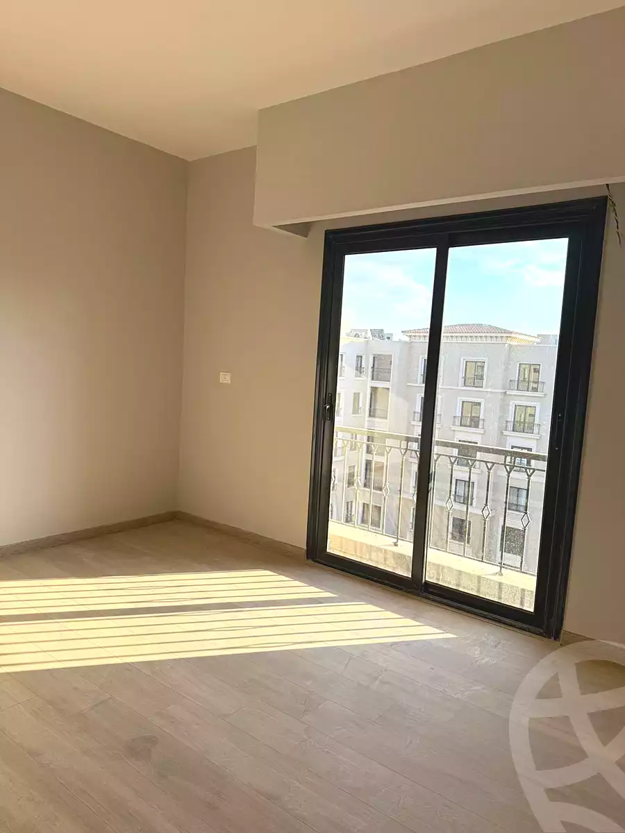 https://aqarmap.com.eg/ar/listing/6837474-for-sale-cairo-el-sheikh-zayed-city-compounds-kmbwnd-fyldj-wyst-dr-llttwyr