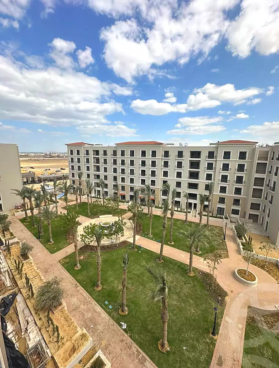 https://aqarmap.com.eg/en/listing/6837546-for-sale-cairo-el-sheikh-zayed-city-compounds-kmbwnd-fyldj-wyst-dr-llttwyr