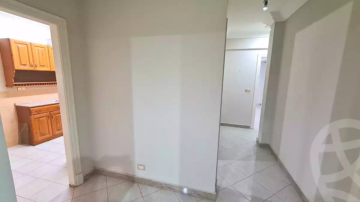 https://aqarmap.com.eg/ar/listing/6837938-for-sale-alexandria-smouha-tout-ankh-amoun-st
