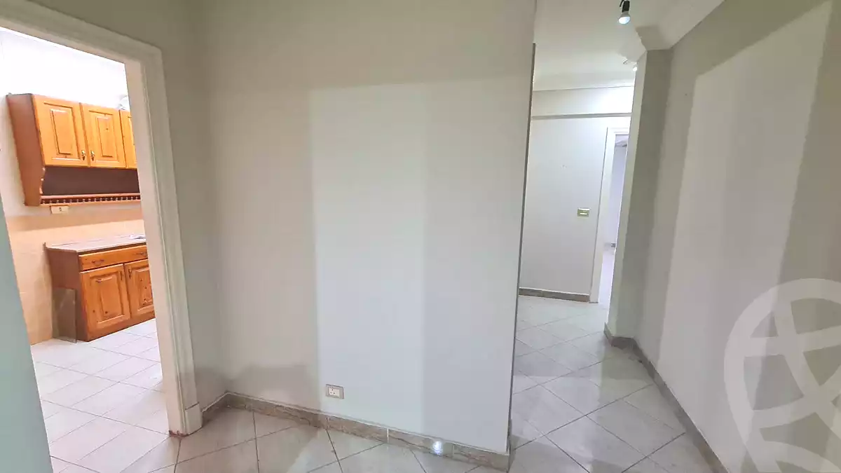 https://aqarmap.com.eg/ar/listing/6837938-for-sale-alexandria-smouha-tout-ankh-amoun-st