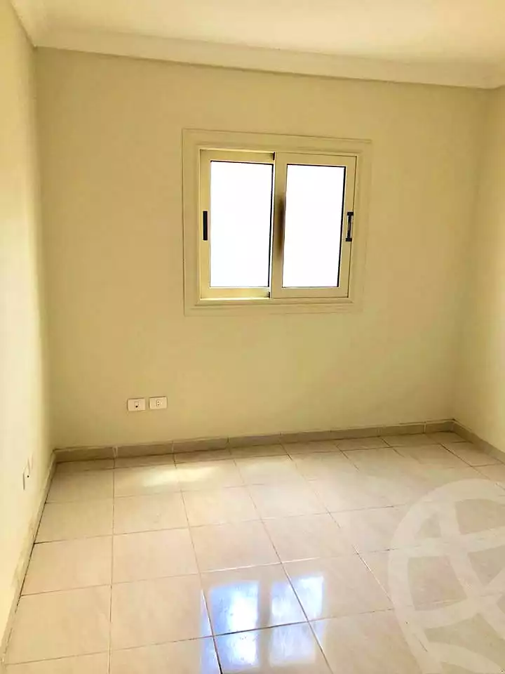 https://aqarmap.com.eg/ar/listing/6837942-for-rent-alexandria-lsywf-shamaa