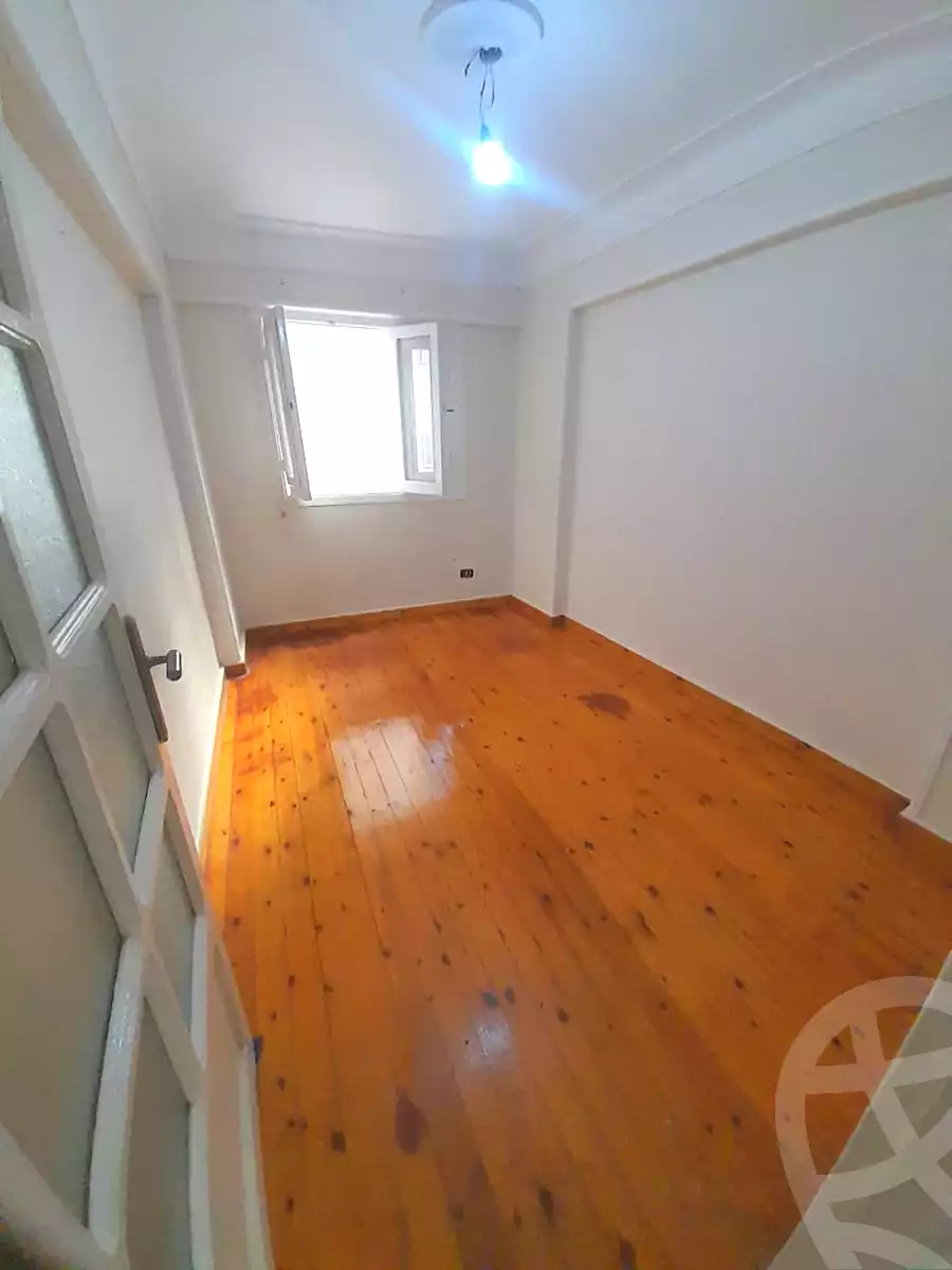https://aqarmap.com.eg/ar/listing/6837997-for-sale-alexandria-ganaklis-el-arwam-church-st
