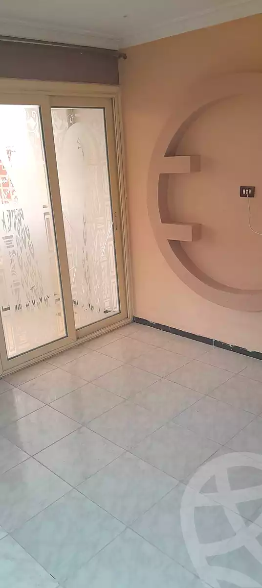 https://aqarmap.com.eg/ar/listing/6838140-for-rent-alexandria-moharram-bey-saleh-al-hedini-st
