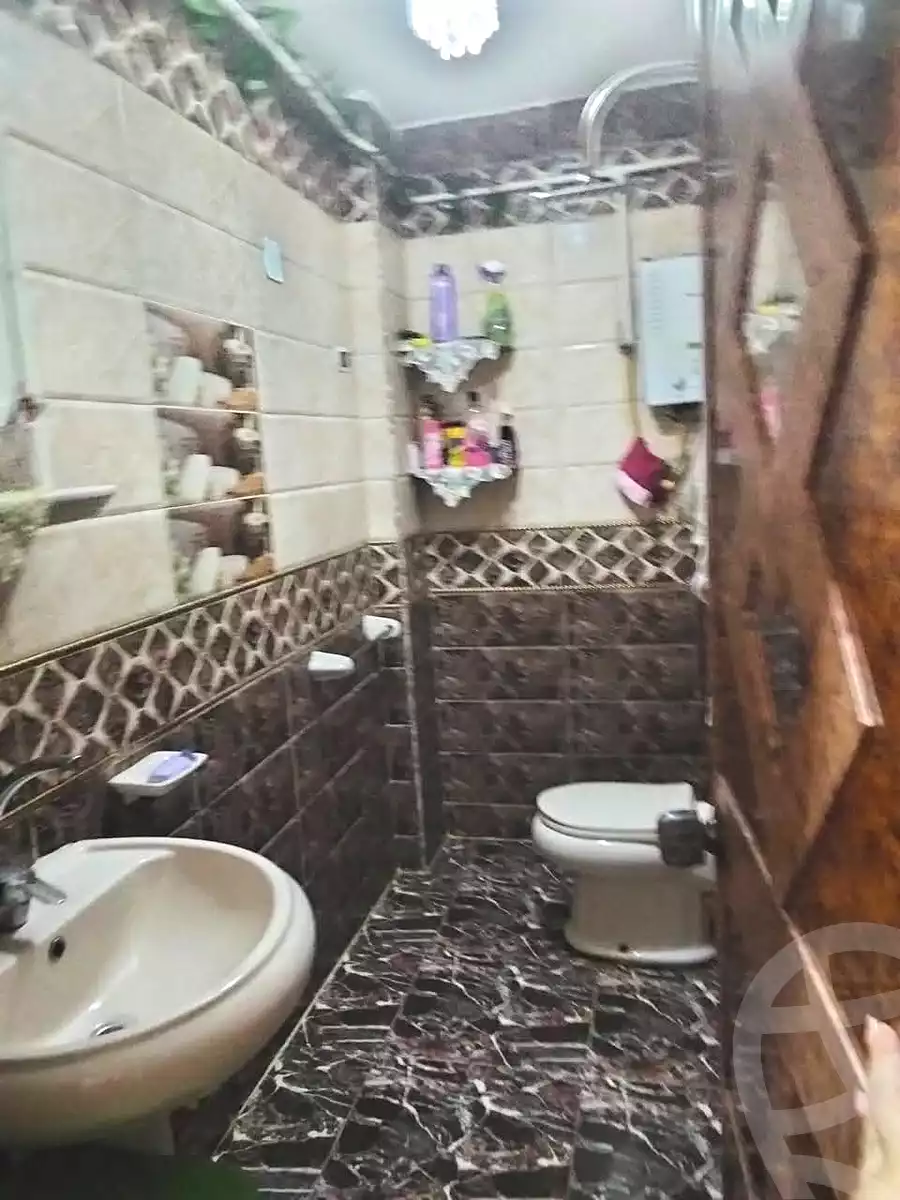 https://aqarmap.com.eg/en/listing/6838743-for-sale-alexandria-alhadara-new-el-hadra-el-tawheed-st
