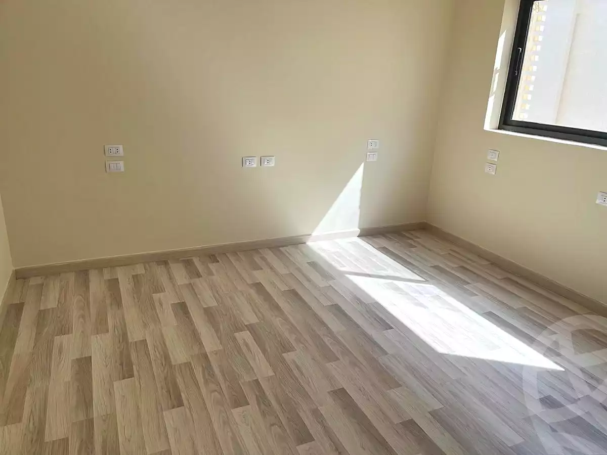 https://aqarmap.com.eg/en/listing/6839090-for-rent-cairo-new-cairo-compounds-lakeview-residence