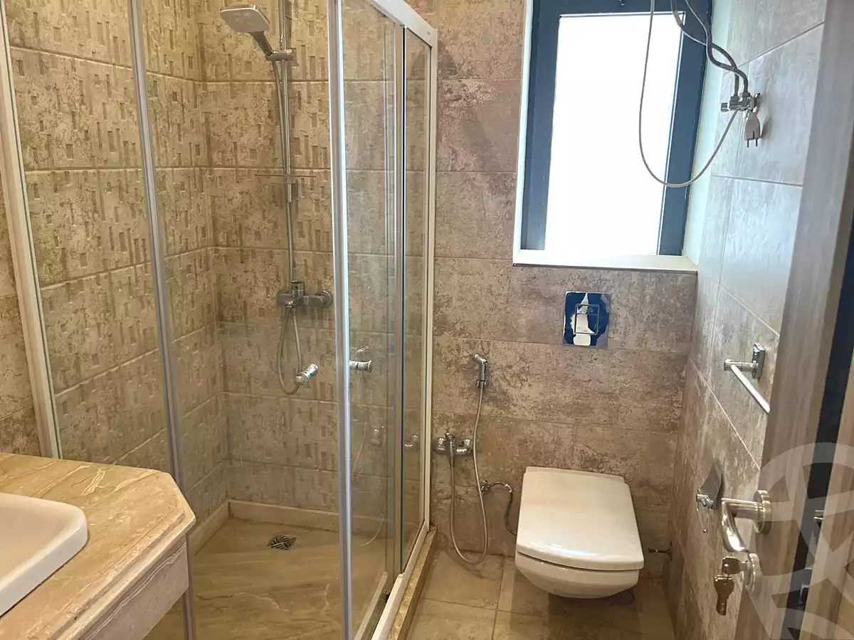 https://aqarmap.com.eg/en/listing/6839090-for-rent-cairo-new-cairo-compounds-lakeview-residence