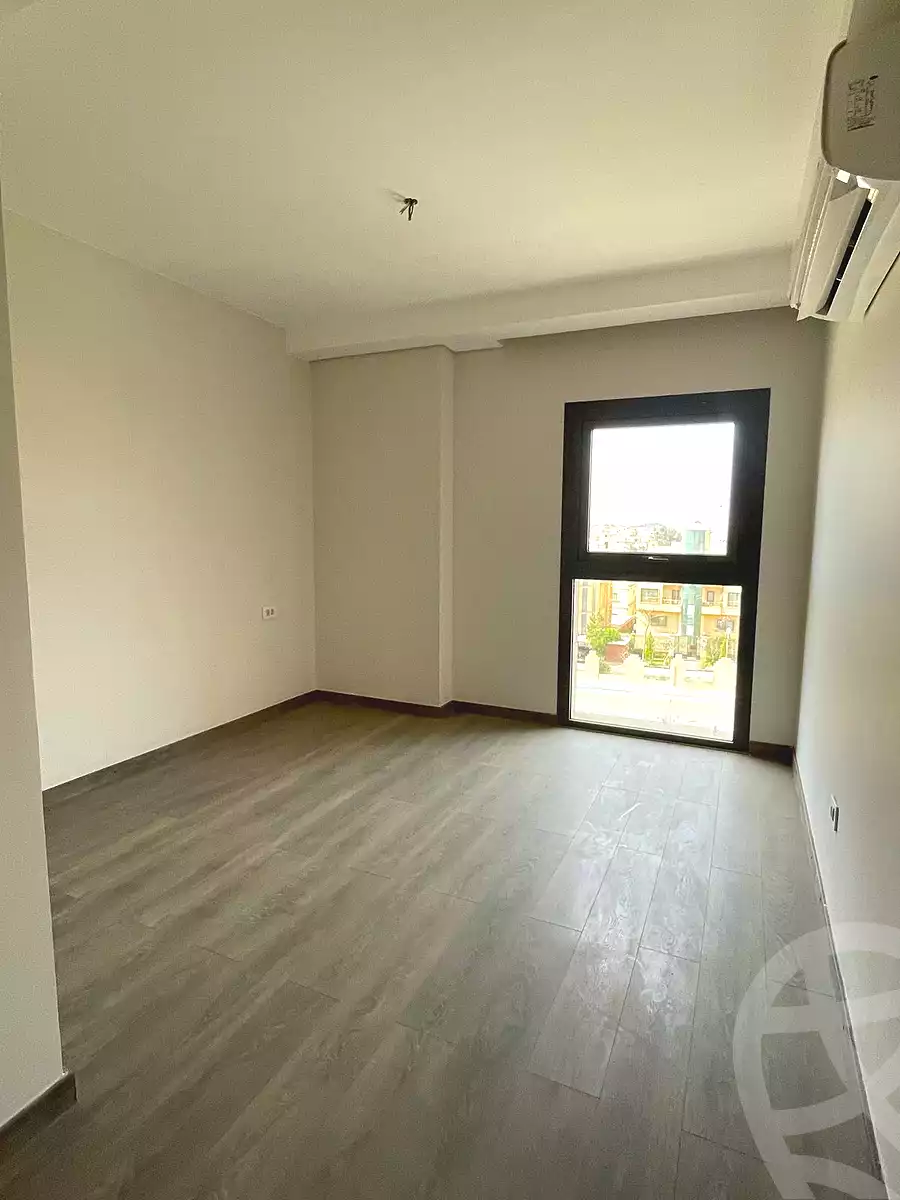 https://aqarmap.com.eg/ar/listing/6839018-for-sale-cairo-el-sheikh-zayed-city-compounds-zyd-wr-llttwyr-z-tower