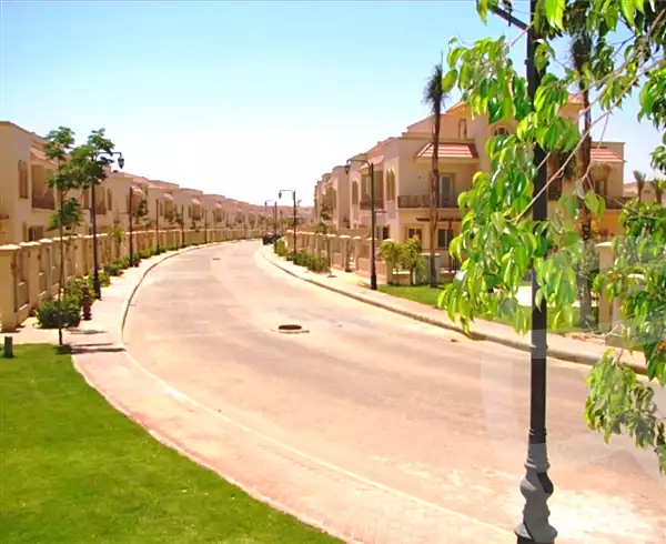 https://aqarmap.com.eg/ar/listing/6839468-for-sale-cairo-el-sheikh-zayed-city-compounds-greens