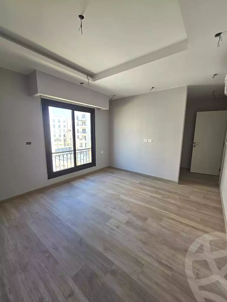 https://aqarmap.com.eg/en/listing/6839503-for-sale-cairo-el-sheikh-zayed-city-compounds-kmbwnd-fyldj-wyst-dr-llttwyr
