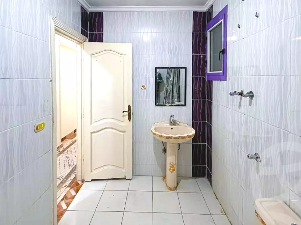 https://aqarmap.com.eg/ar/listing/6839789-for-sale-alexandria-sydy-bshr-sydy-bshr-bhry-gamal-abd-el-nasir-st