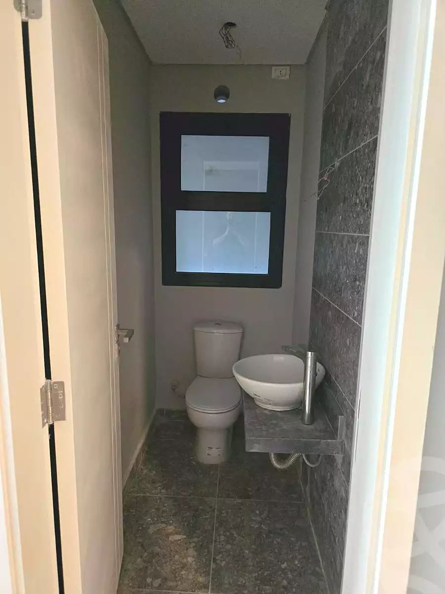 https://aqarmap.com.eg/en/listing/6840862-for-sale-cairo-el-sheikh-zayed-city-compounds-kmbwnd-fyldj-wyst-dr-llttwyr