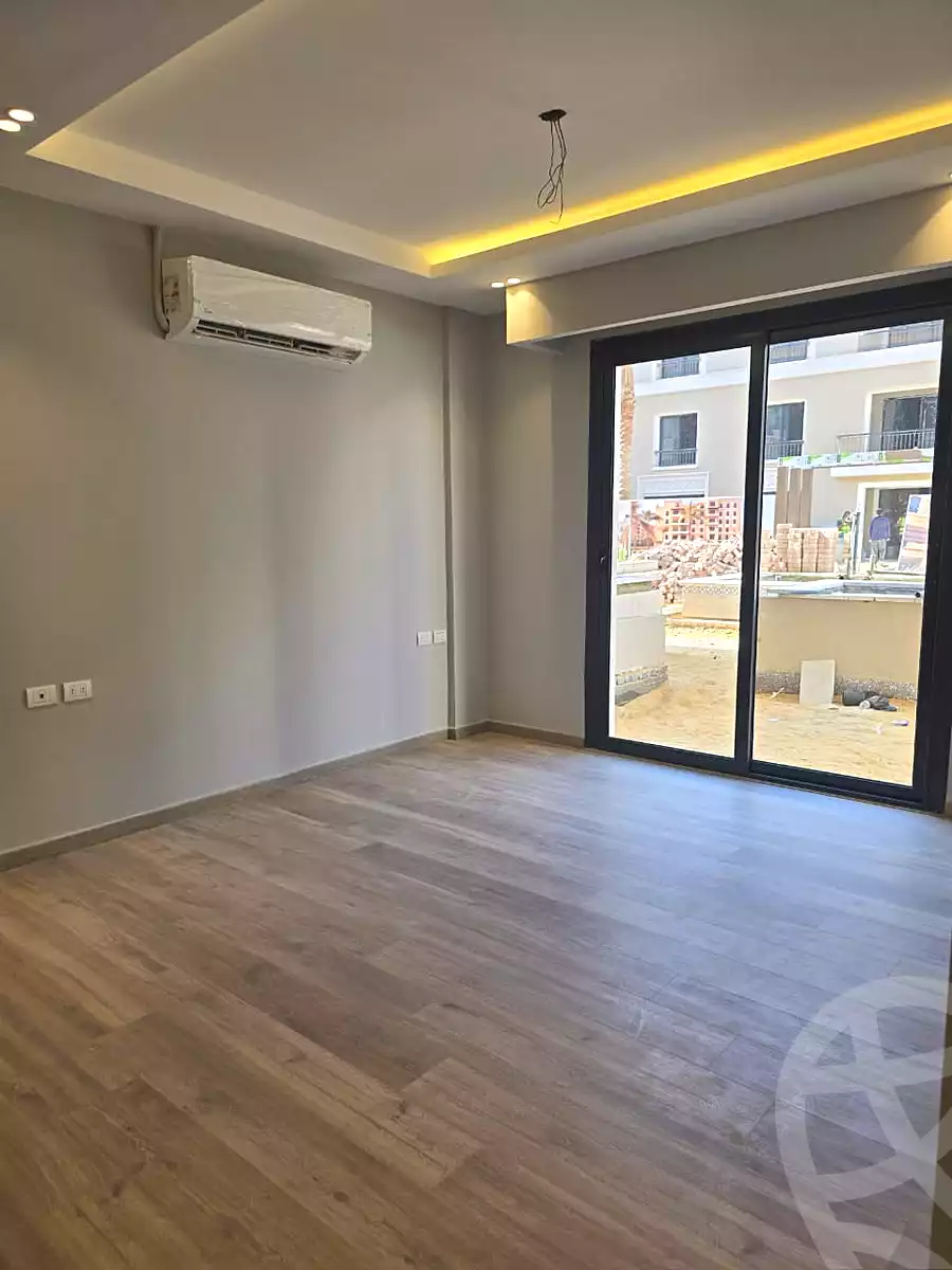 https://aqarmap.com.eg/en/listing/6840920-for-sale-cairo-el-sheikh-zayed-city-compounds-kmbwnd-fyldj-wyst-dr-llttwyr
