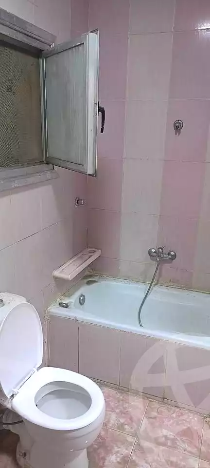 https://aqarmap.com.eg/ar/listing/6840961-for-sale-alexandria-sydy-bshr-sydy-bshr-bhry-shr-mhmd-njyb