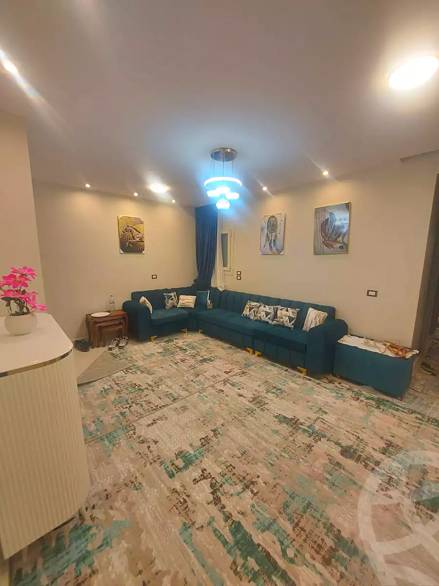 https://aqarmap.com.eg/ar/listing/6841473-for-sale-cairo-helwan-el-shareaa-el-sharby-st