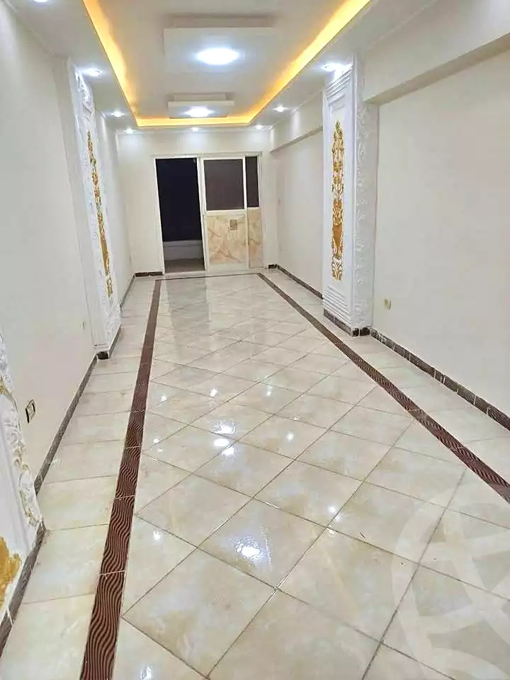 https://aqarmap.com.eg/ar/listing/6841702-for-rent-alexandria-al-agamy-bw-ywsf