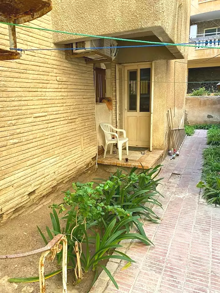 https://aqarmap.com.eg/ar/listing/6842588-for-sale-alexandria-al-agamy-lbytsh-shahr-al-assal-st