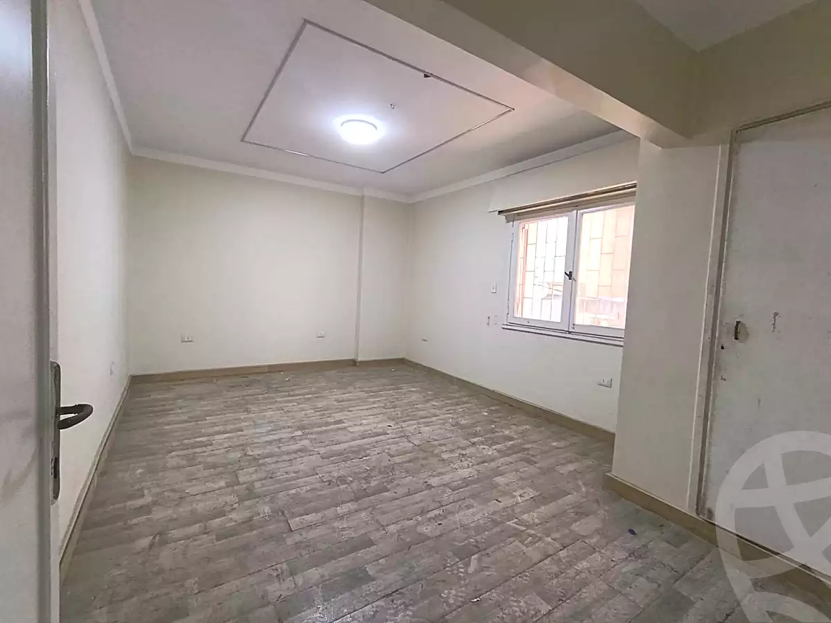 https://aqarmap.com.eg/en/listing/6842676-for-sale-alexandria-fleming