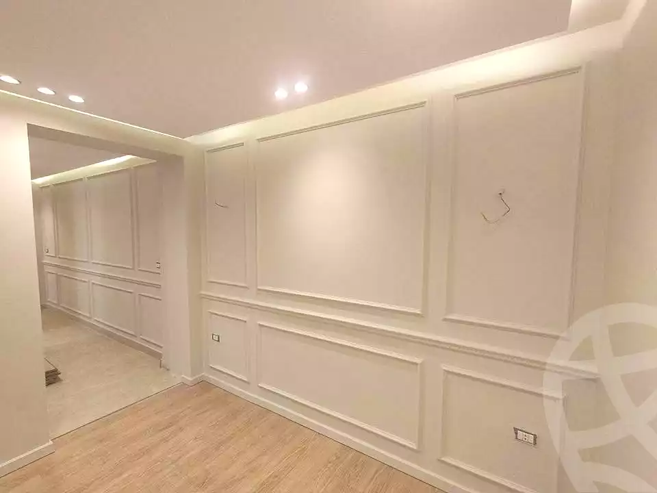 https://aqarmap.com.eg/en/listing/6842753-for-sale-alexandria-moharram-bey-erfan-st