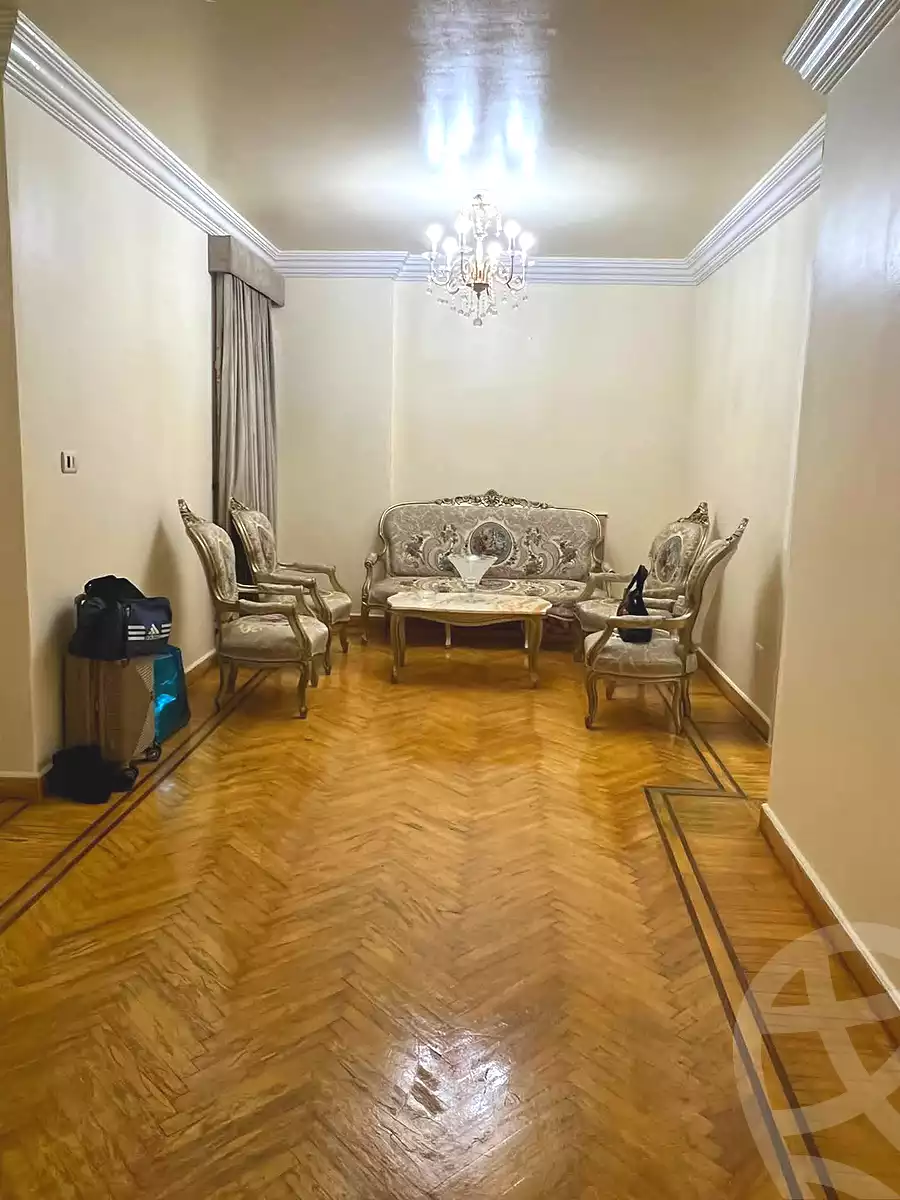https://aqarmap.com.eg/ar/listing/6842898-for-sale-alexandria-lauran-shaarawy-st