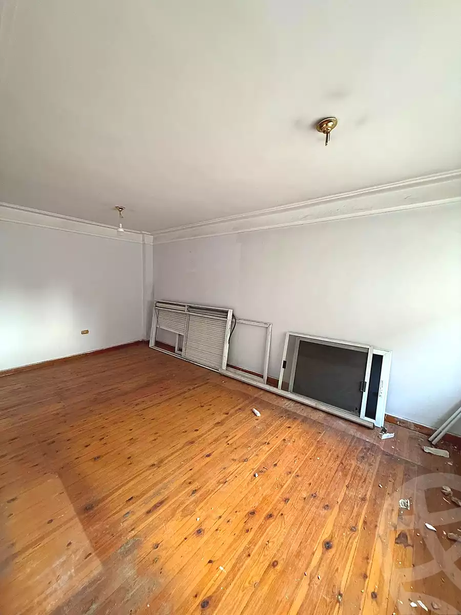 https://aqarmap.com.eg/ar/listing/6844024-for-sale-alexandria-sydy-bshr-sydy-bshr-bhry