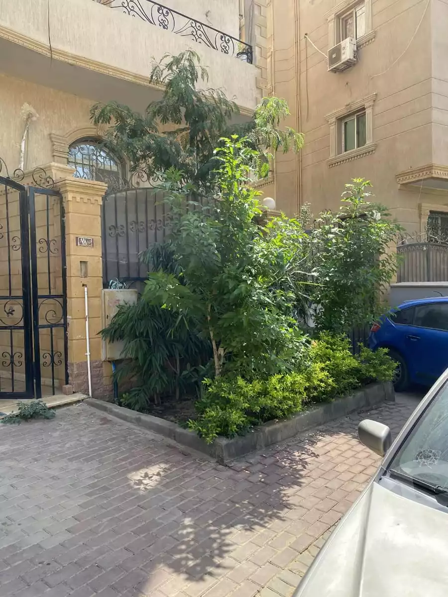 https://aqarmap.com.eg/ar/listing/6844061-for-sale-cairo-new-cairo-compounds-jrdyny-hyts-3
