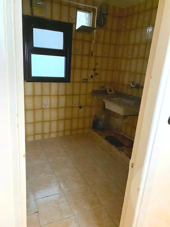 https://aqarmap.com.eg/en/listing/6844109-for-rent-alexandria-moharram-bey