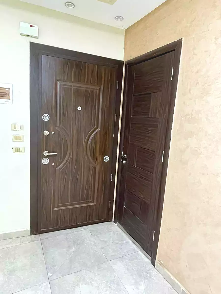 https://aqarmap.com.eg/en/listing/6844858-for-sale-cairo-elnozha-Streettt-27