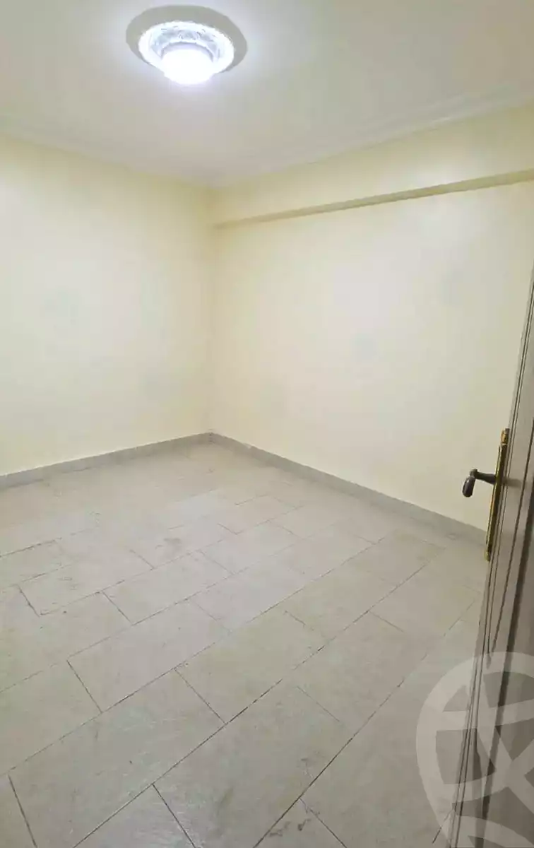 https://aqarmap.com.eg/ar/listing/6845022-for-sale-alexandria-sydy-bshr-sydy-bshr-bhry-shr-khld-bn-lwlyd
