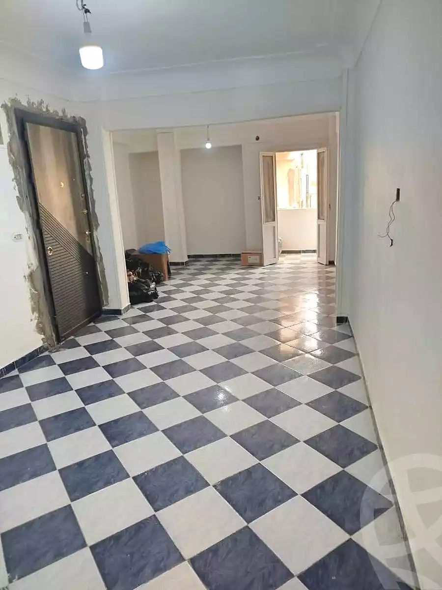 https://aqarmap.com.eg/en/listing/6845123-for-sale-alexandria-al-agamy-el-hanouvel