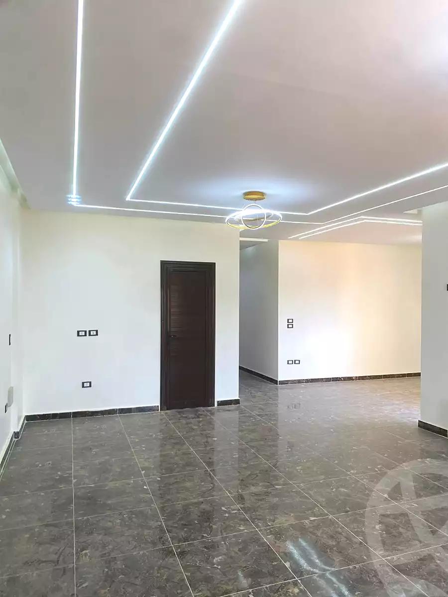 https://aqarmap.com.eg/ar/listing/6845199-for-sale-cairo-6th-of-october-el-tawsaat-el-shamalya-hy-2000-qt