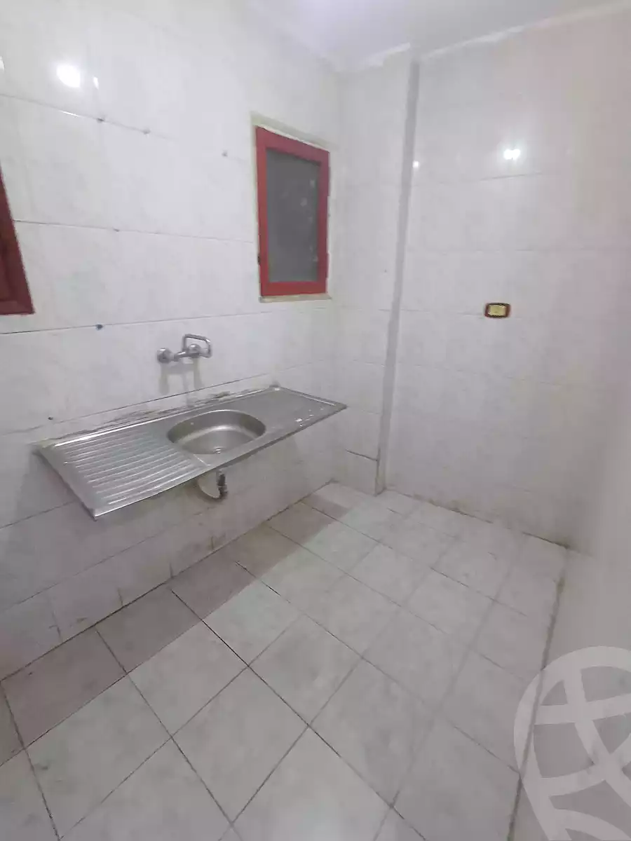 https://aqarmap.com.eg/ar/listing/6845276-for-sale-alexandria-sydy-bshr-sydy-bshr-bhry-shr-khld-bn-lwlyd