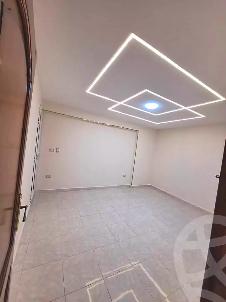 https://aqarmap.com.eg/ar/listing/6845422-for-sale-alexandria-sydy-bshr-sydy-bshr-bhry-ali-hipa-st