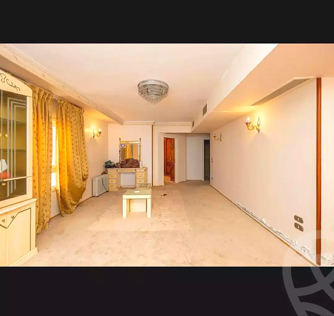 https://aqarmap.com.eg/ar/listing/6845799-for-sale-alexandria-camp-cesar-el-gaish-rd