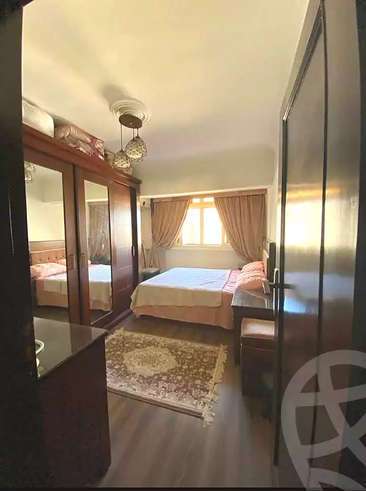 https://aqarmap.com.eg/en/listing/6845863-for-sale-alexandria-el-mandara-alex-el-mandara-bahri-sidi-kamal-st