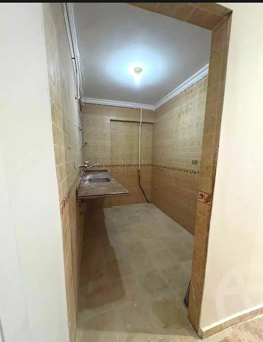 https://aqarmap.com.eg/ar/listing/6845898-for-sale-alexandria-sydy-bshr-sydy-bshr-bhry-shr-khld-bn-lwlyd