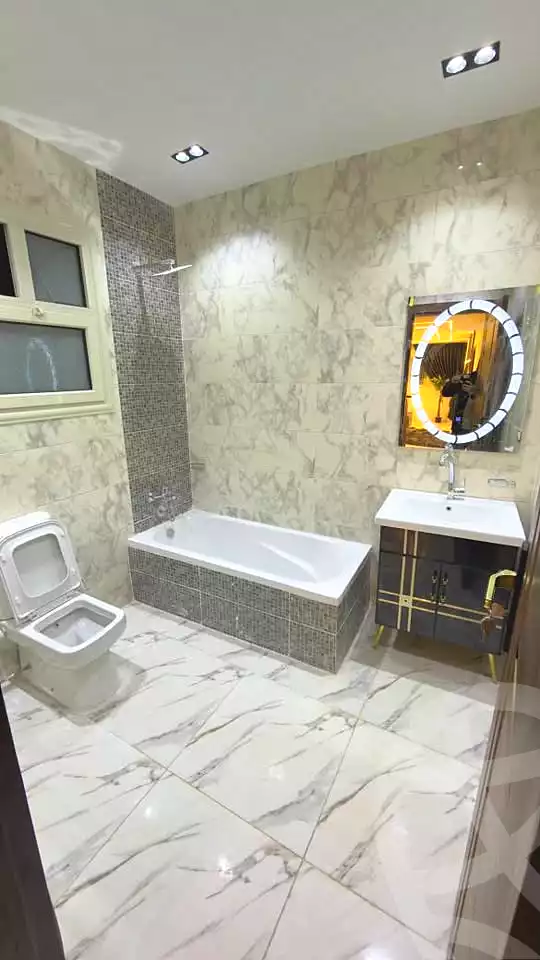 https://aqarmap.com.eg/ar/listing/6845909-for-sale-cairo-ain-shams-ain-shams-el-sharkia-el-eshrein-stt