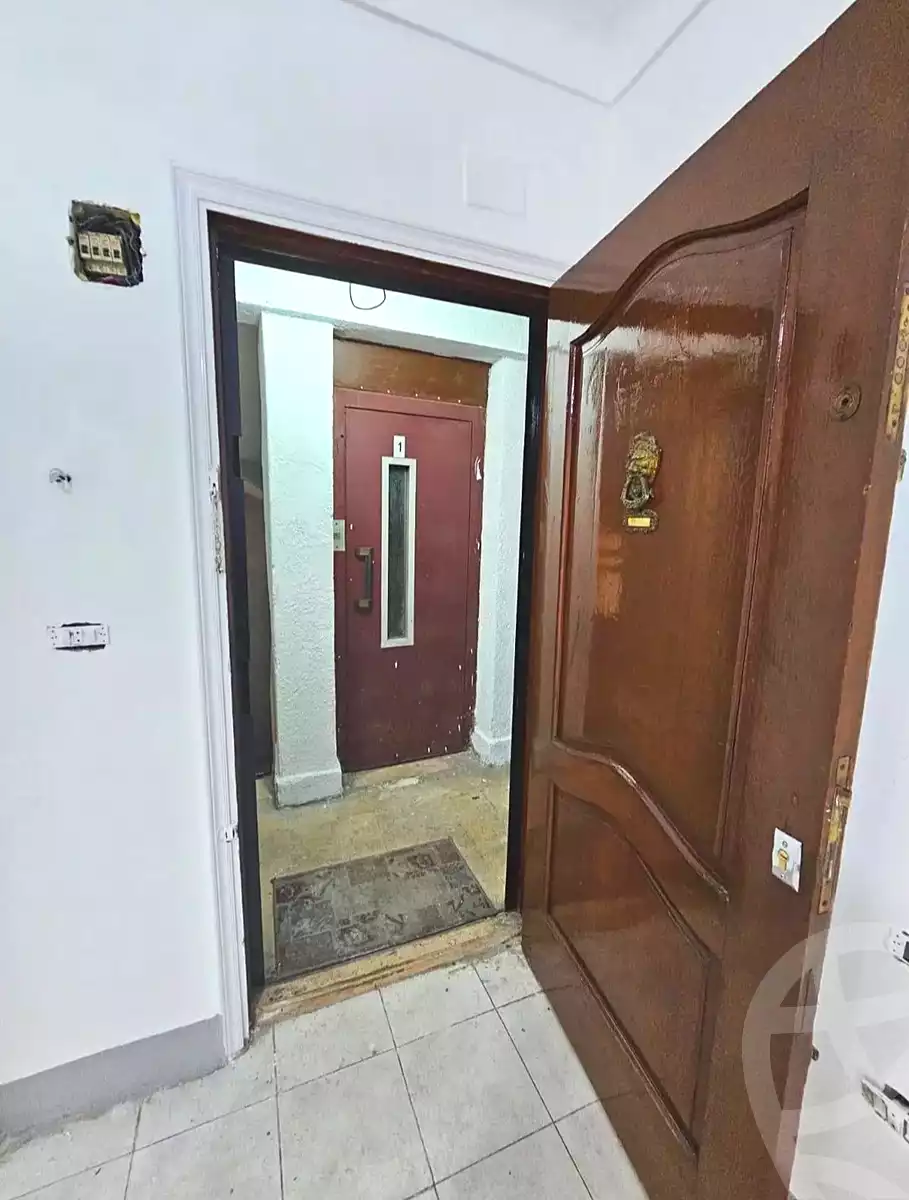 https://aqarmap.com.eg/ar/listing/6846530-for-sale-alexandria-sydy-bshr-sydy-bshr-bhry-amr-el-nogomy-st