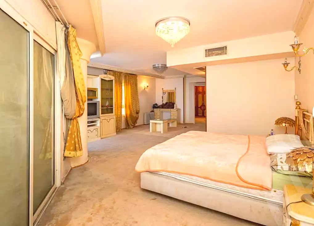 https://aqarmap.com.eg/en/listing/6846680-for-sale-alexandria-camp-cesar-el-gaish-rd