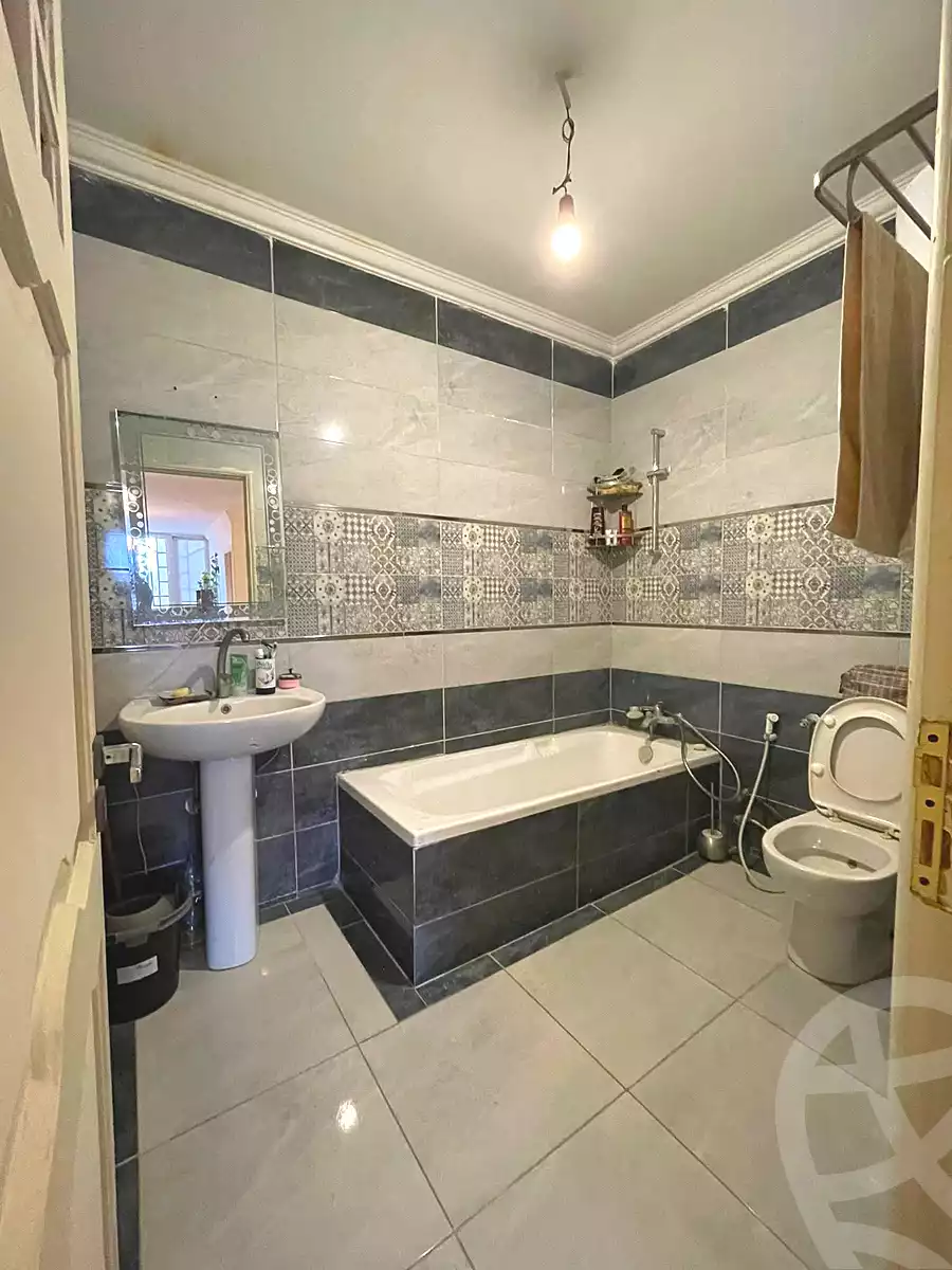 https://aqarmap.com.eg/en/listing/6847004-for-sale-alexandria-al-agamy-lbytsh-shahr-al-assal-st
