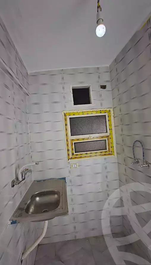 https://aqarmap.com.eg/ar/listing/6847515-for-sale-cairo-ain-shams-ain-shams-el-sharkia-mostafa-hafez-st