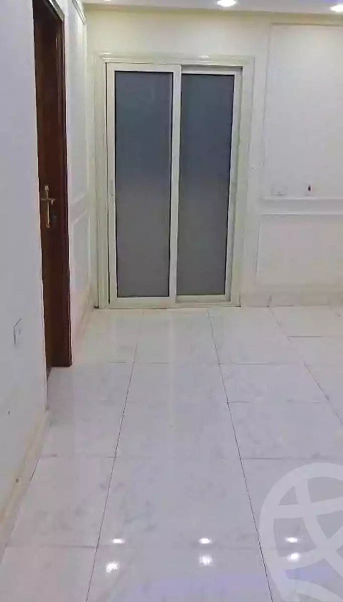 https://aqarmap.com.eg/ar/listing/6847581-for-rent-cairo-ain-shams-jsr-lswys