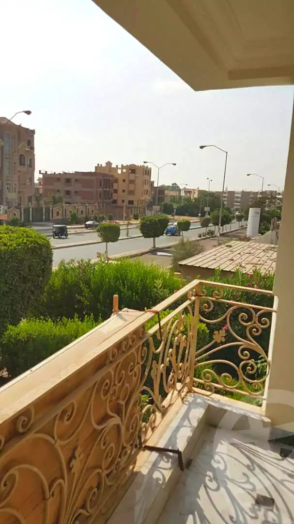 https://aqarmap.com.eg/ar/listing/6847890-for-sale-cairo-6th-of-october-el-hay-el-motamyz-el-motamayez-neighborhood-soaad-kafafi-st