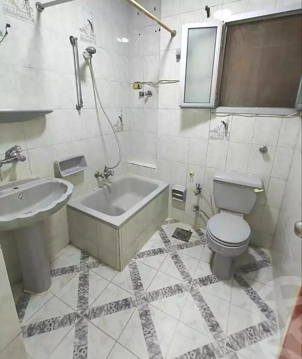 https://aqarmap.com.eg/ar/listing/6848327-for-sale-alexandria-lsywf-el-seyouf-qebly-el-ras-el-souda