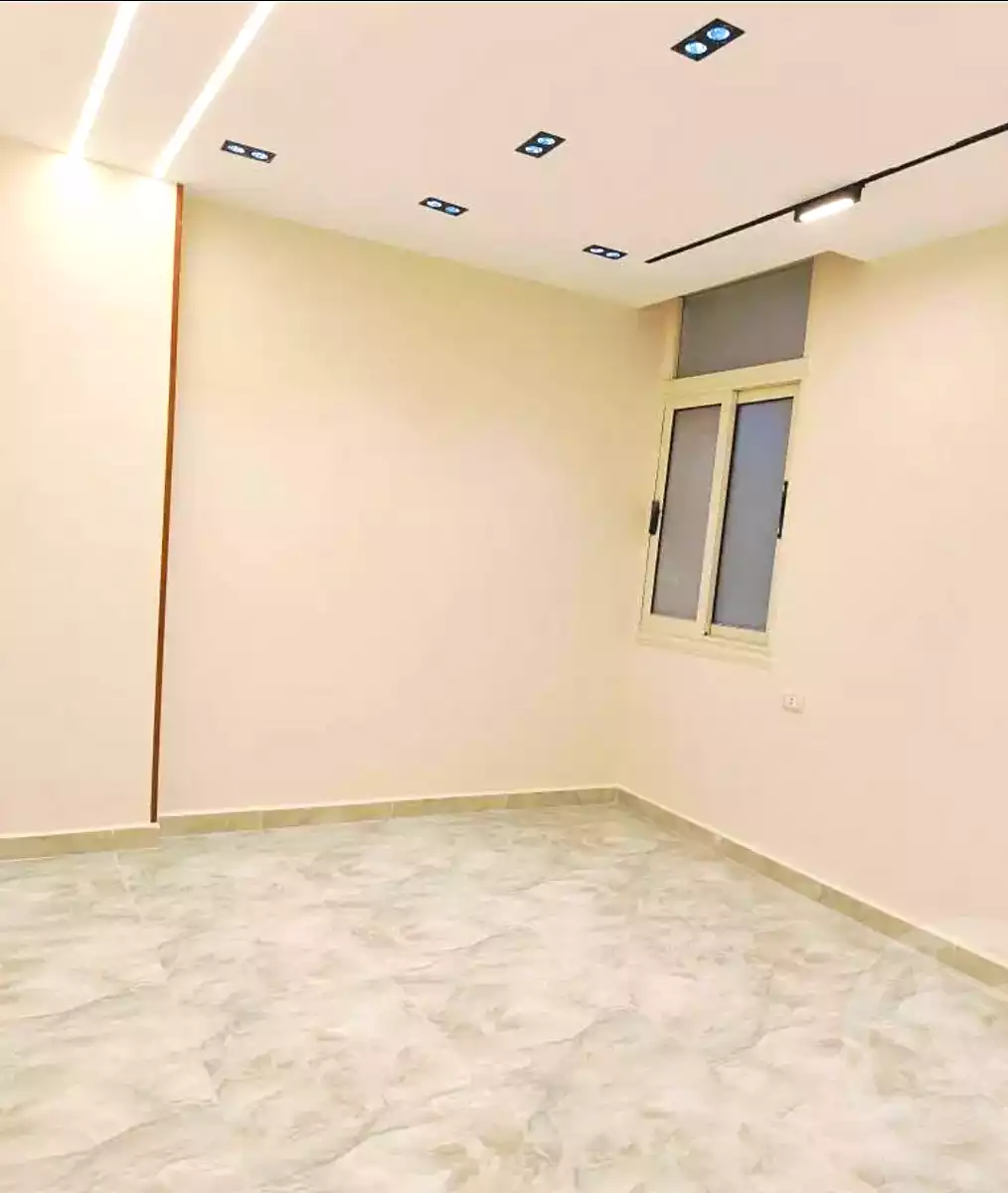 https://aqarmap.com.eg/ar/listing/6848343-for-sale-alexandria-al-agamy-lbytsh-belia-st