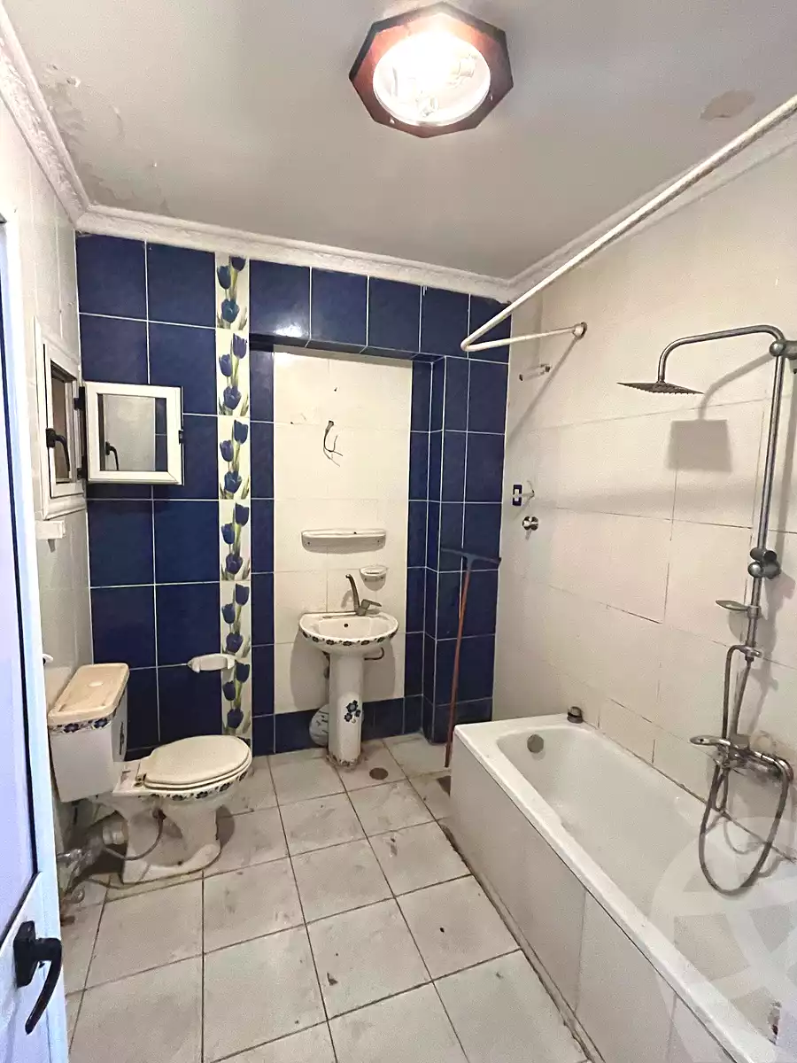 https://aqarmap.com.eg/ar/listing/6848652-for-sale-alexandria-sydy-bshr-sydy-bshr-bhry