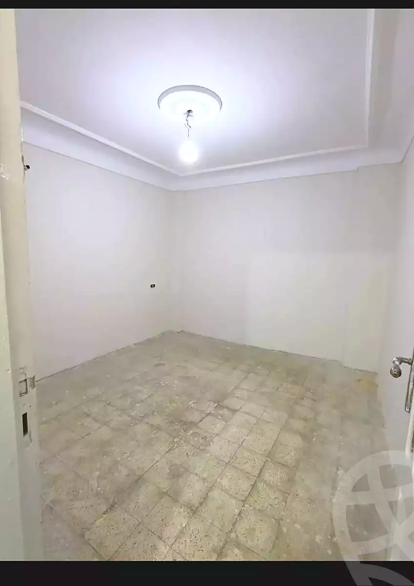 https://aqarmap.com.eg/en/listing/6848879-for-sale-alexandria-lsywf-el-falki