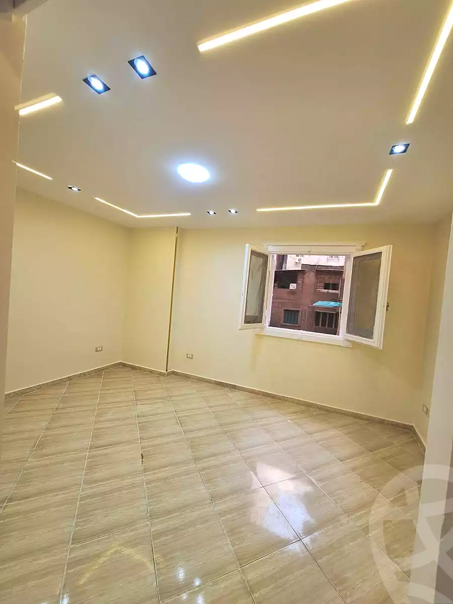 https://aqarmap.com.eg/ar/listing/6848943-for-sale-alexandria-sydy-bshr-sydy-bshr-bhry-shr-mhmwd-l-yswy