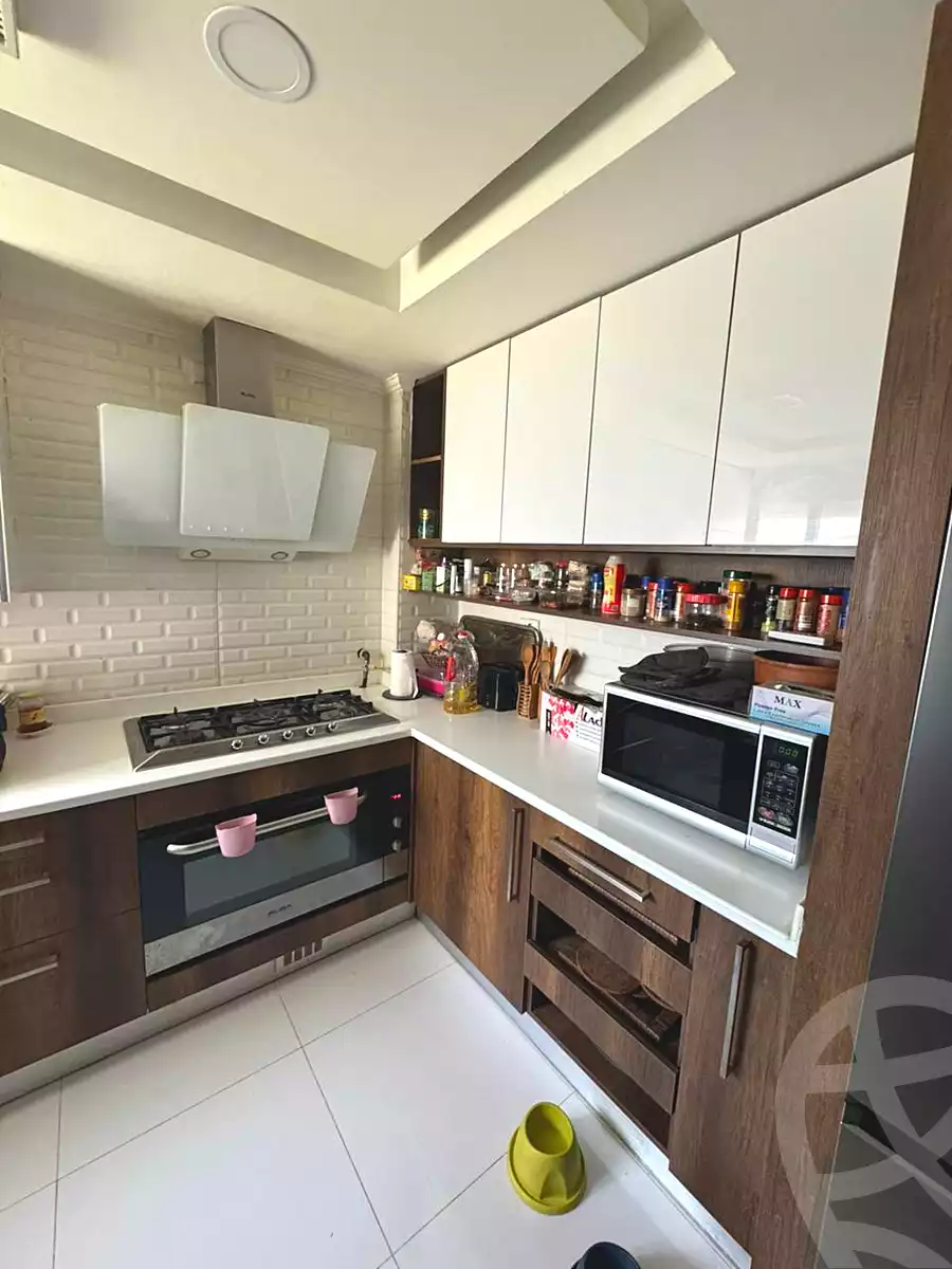 https://aqarmap.com.eg/ar/listing/6848972-for-sale-cairo-new-cairo-compounds-stwn-ryzydns-by-ar-y-llttwyr