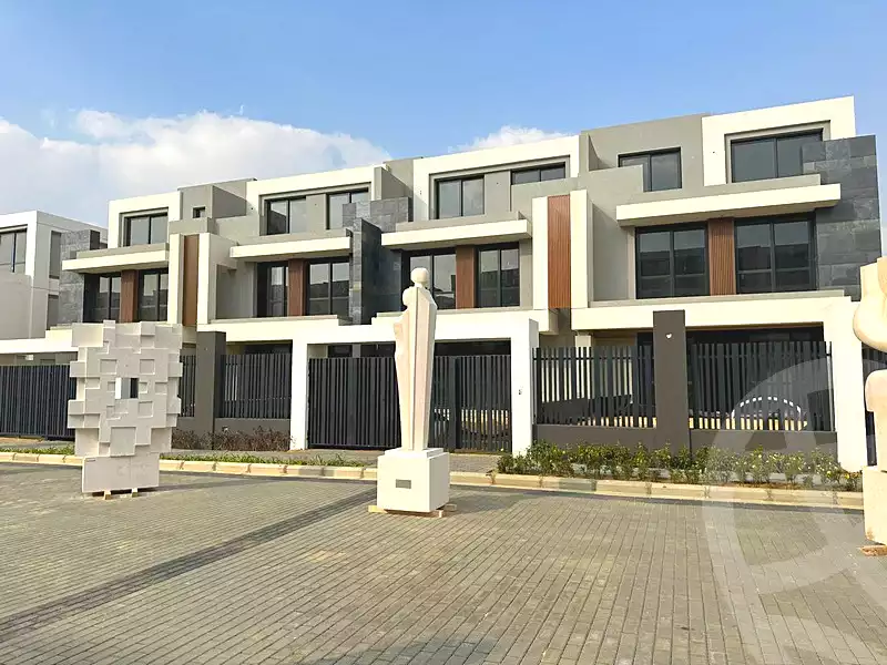 https://aqarmap.com.eg/en/listing/6849245-for-sale-cairo-new-cairo-compounds-el-patio-town-compound-la-vista