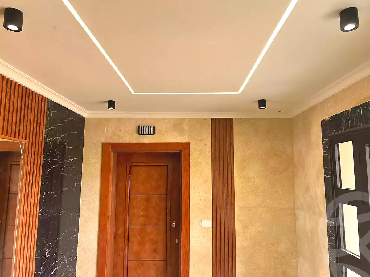 https://aqarmap.com.eg/ar/listing/6849314-for-sale-cairo-new-administrative-capital-r8-rmtn